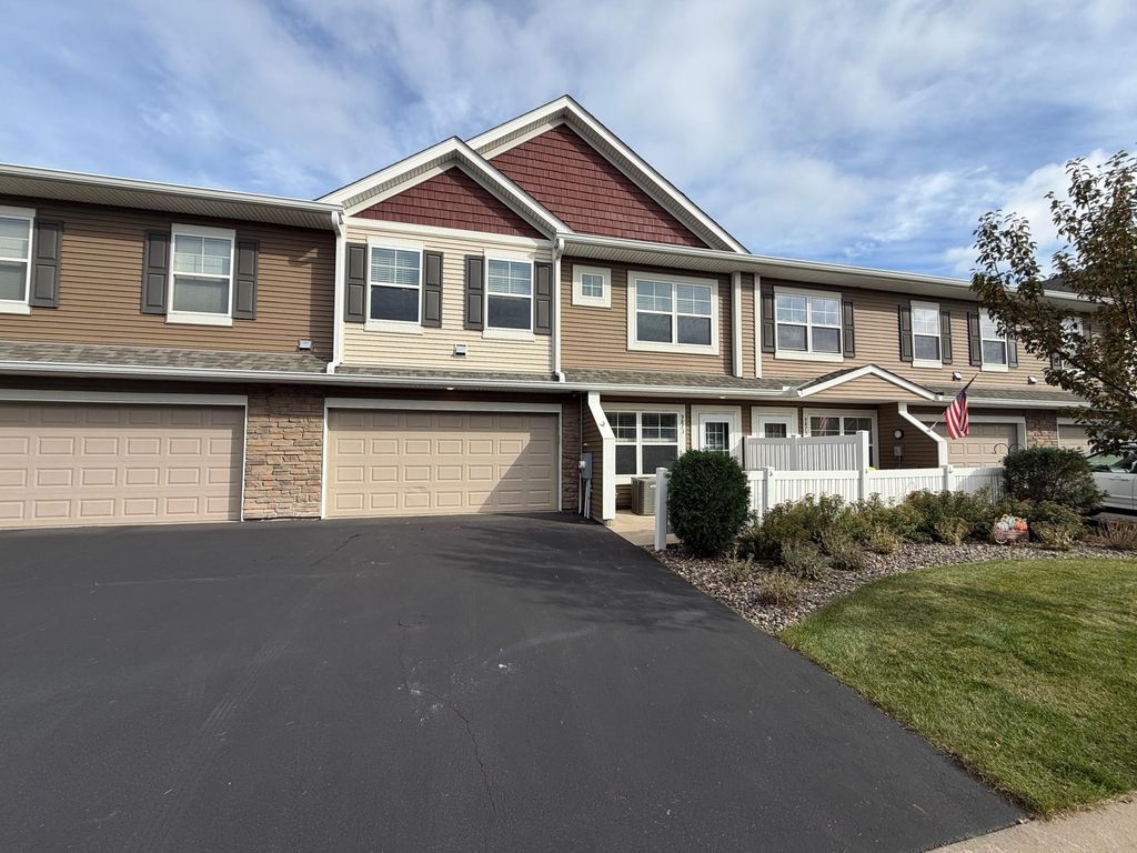 9873 5th Street Lane N, Lake Elmo, MN 55042 — exterior