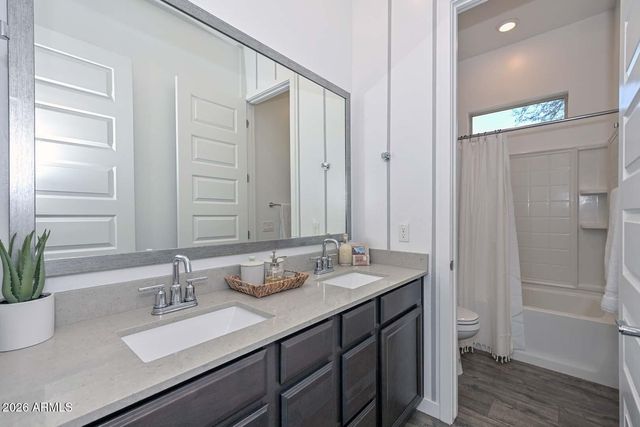 16872 W Vereda Solana Drive, Surprise, AZ 85387