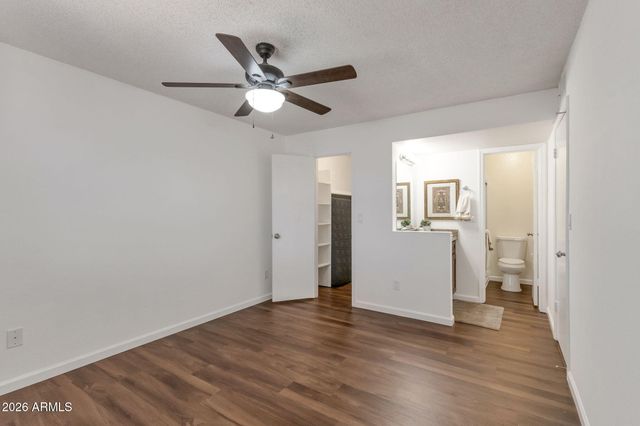 623 W GUADALUPE Road 214, Mesa, AZ 85210