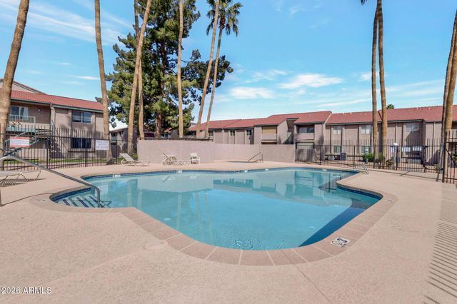 623 W GUADALUPE Road 214, Mesa, AZ 85210