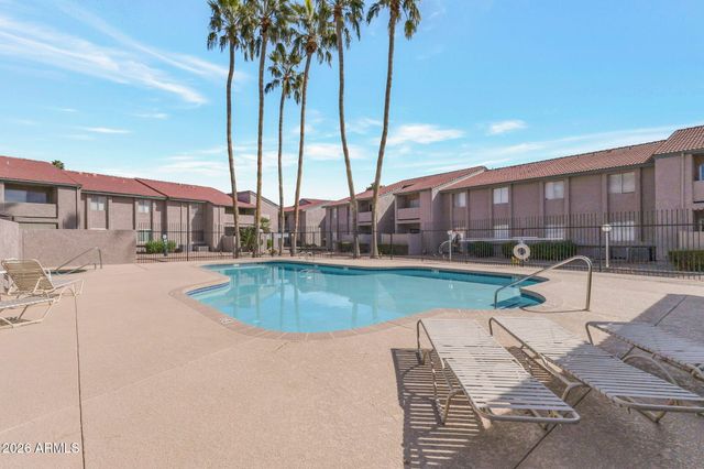 623 W GUADALUPE Road 214, Mesa, AZ 85210