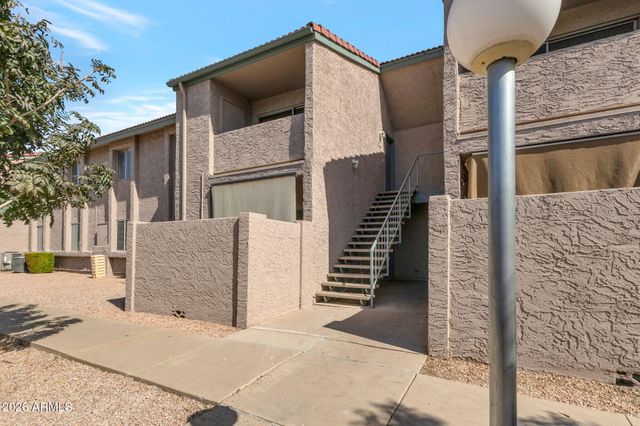 623 W GUADALUPE Road 214, Mesa, AZ 85210