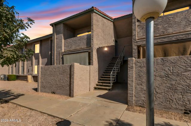 623 W GUADALUPE Road 214, Mesa, AZ 85210