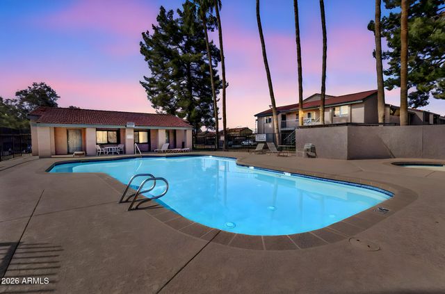 623 W GUADALUPE Road 214, Mesa, AZ 85210