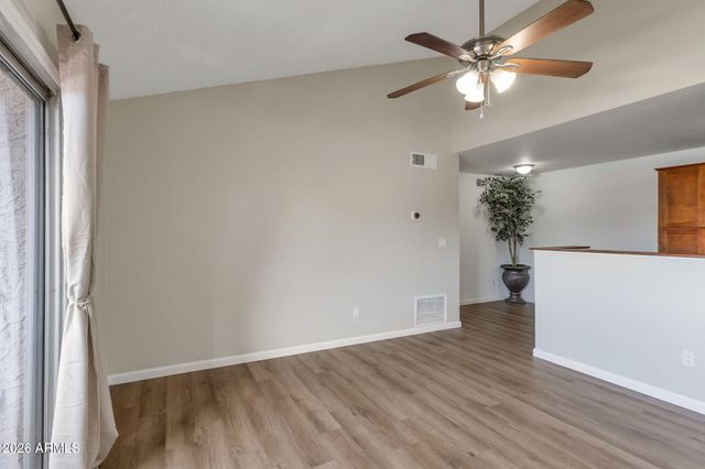 623 W GUADALUPE Road 214, Mesa, AZ 85210