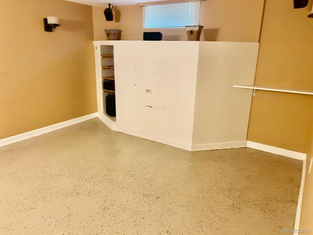 29469 Hiveley Street, Inkster, MI 48141