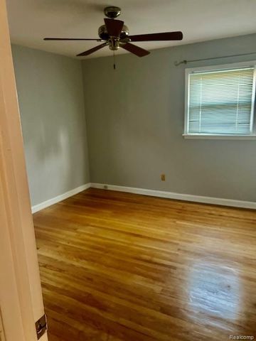 29469 Hiveley Street, Inkster, MI 48141