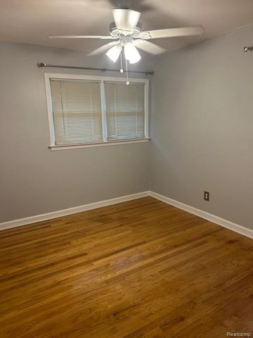 29469 Hiveley Street, Inkster, MI 48141