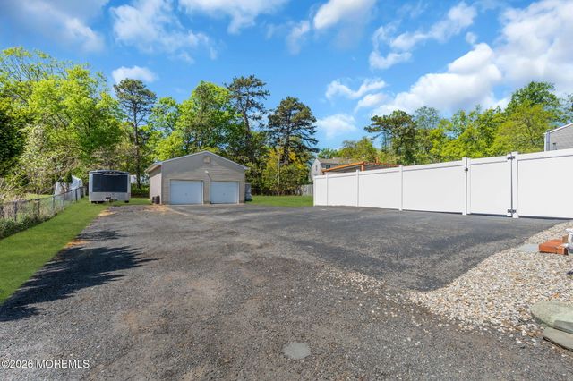 494 New York Avenue, Brick, NJ 08724