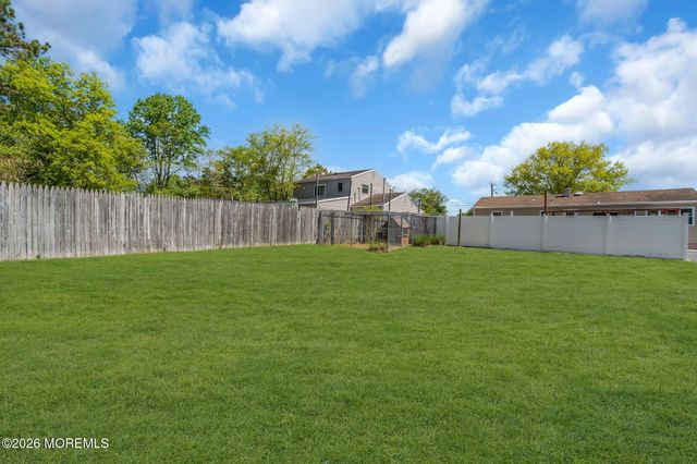 494 New York Avenue, Brick, NJ 08724