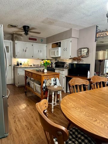 591 Valarie Ln, Piggott, AR 72454