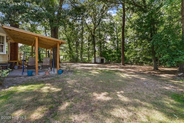 2444 Pine Knoll Drive, Kinston, NC 28504