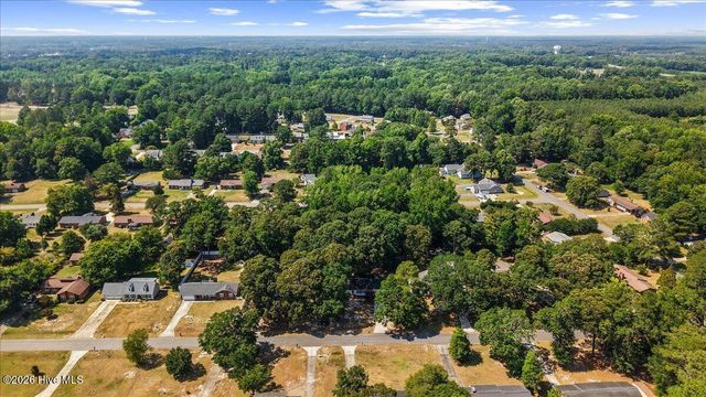2444 Pine Knoll Drive, Kinston, NC 28504