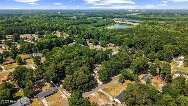 2444 Pine Knoll Drive, Kinston, NC 28504