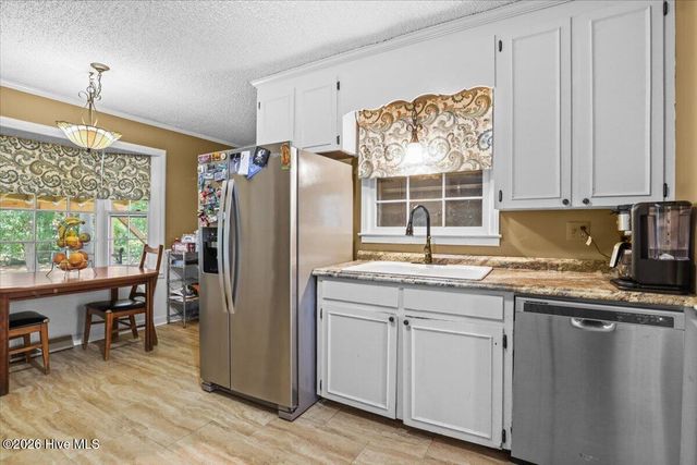 2444 Pine Knoll Drive, Kinston, NC 28504