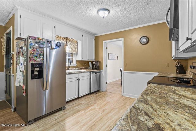 2444 Pine Knoll Drive, Kinston, NC 28504
