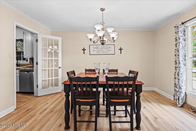 2444 Pine Knoll Drive, Kinston, NC 28504
