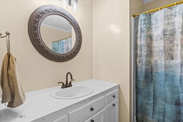 2444 Pine Knoll Drive, Kinston, NC 28504