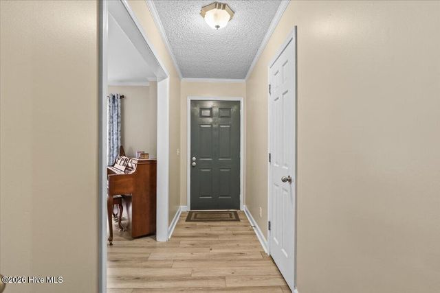 2444 Pine Knoll Drive, Kinston, NC 28504