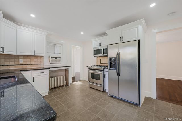 39 Hillcrest, Hartsdale, NY 10530