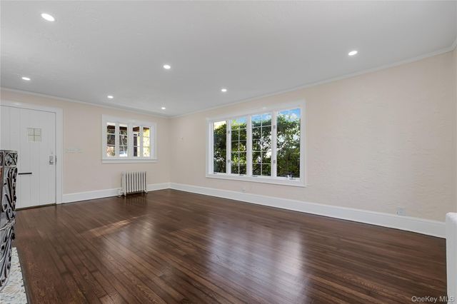 39 Hillcrest, Hartsdale, NY 10530