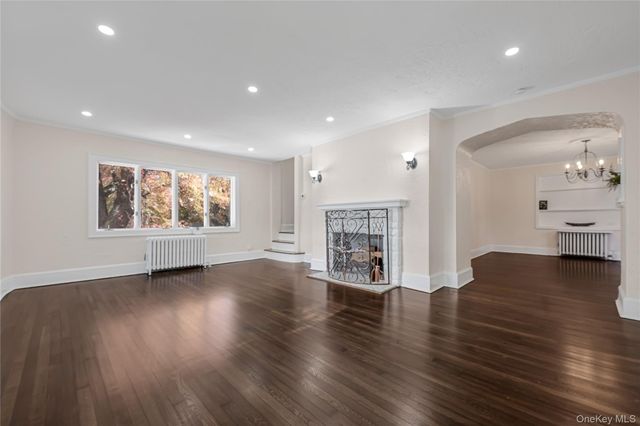 39 Hillcrest, Hartsdale, NY 10530