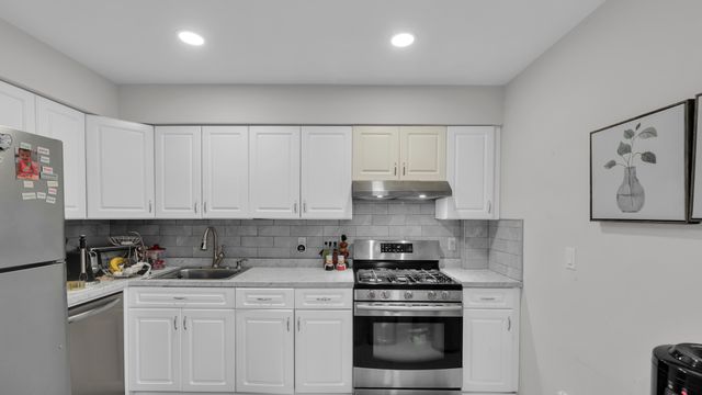 95-92 113TH Street, New York City, NY 11419