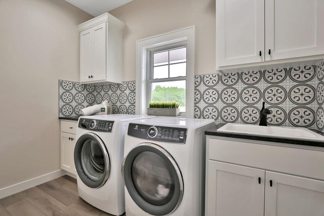 7591 255th Street, Wyoming, MN 55092