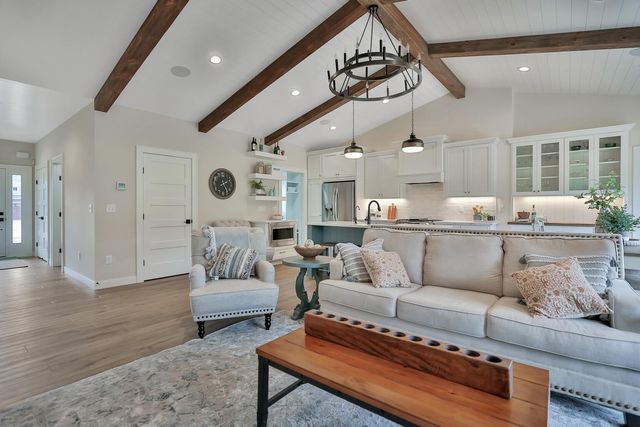 7591 255th Street, Wyoming, MN 55092