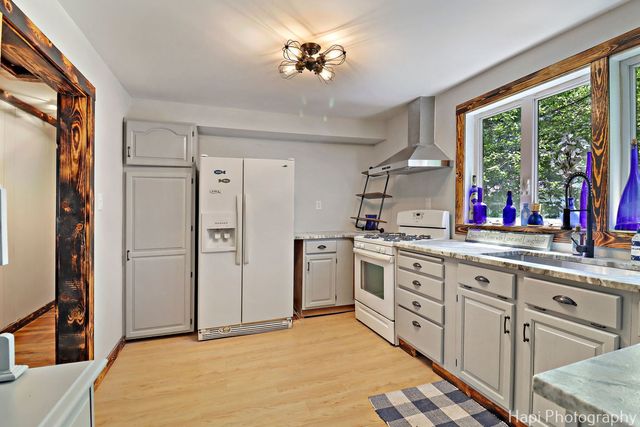 26377 W Marie Avenue, Antioch, IL 60002