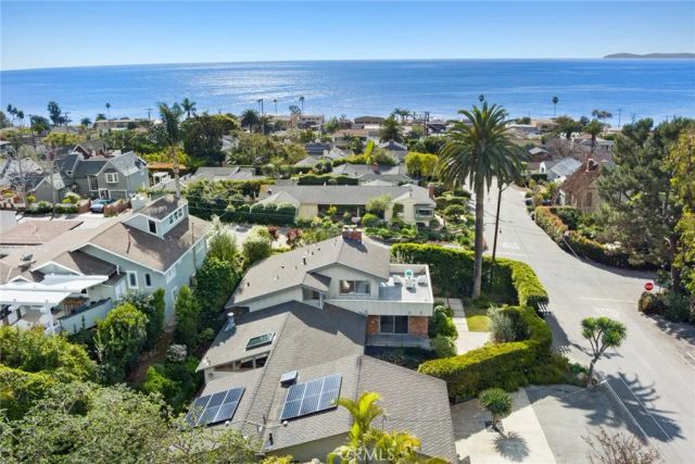 1900 Catalina Street, Laguna Beach, CA 92651
