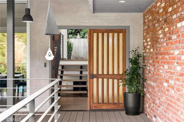 1900 Catalina Street, Laguna Beach, CA 92651