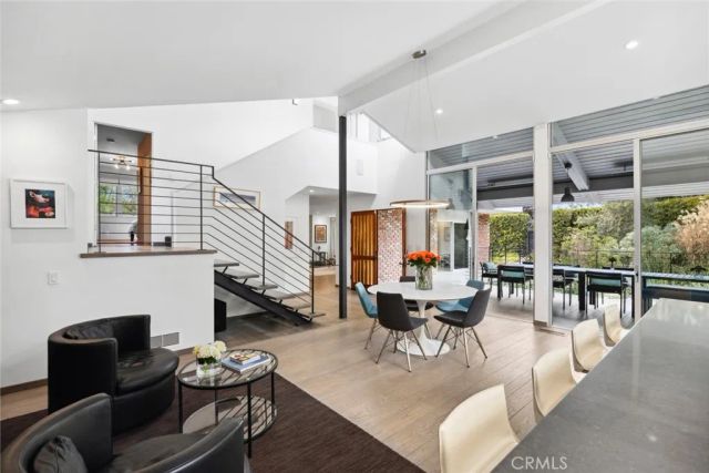 1900 Catalina Street, Laguna Beach, CA 92651