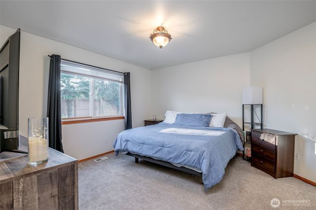 1405 NE Riddell Avenue, Orting, WA 98360