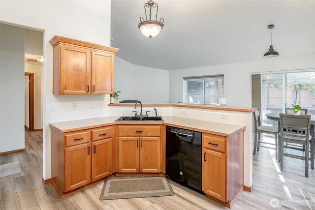 1405 NE Riddell Avenue, Orting, WA 98360