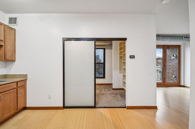 15 E Franklin Avenue 224, Minneapolis, MN 55404