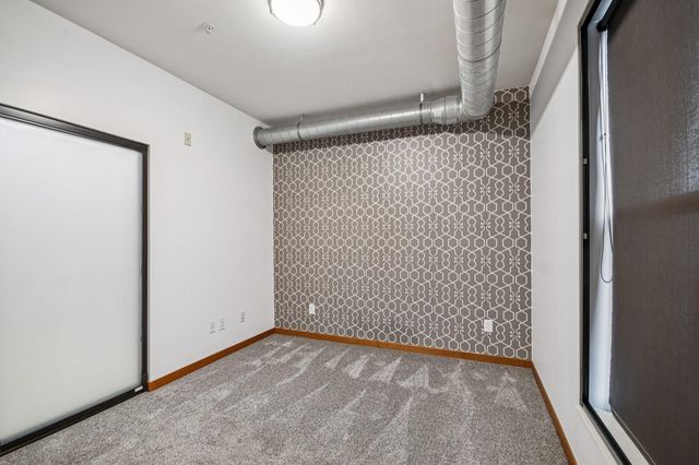 15 E Franklin Avenue 224, Minneapolis, MN 55404