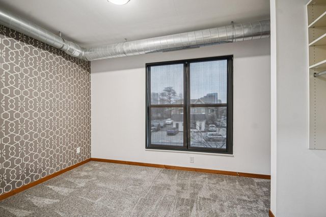 15 E Franklin Avenue 224, Minneapolis, MN 55404