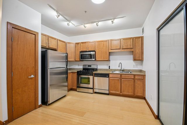 15 E Franklin Avenue 224, Minneapolis, MN 55404