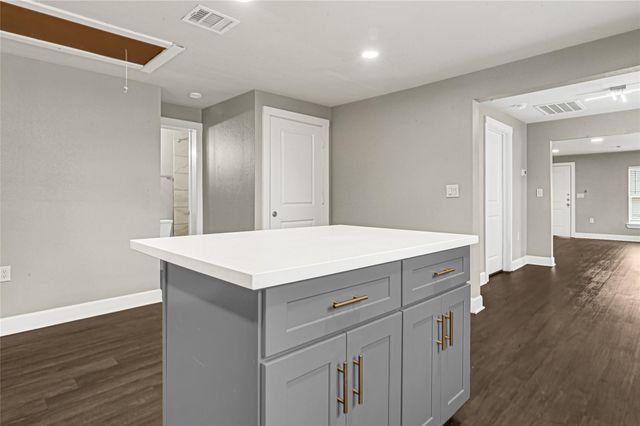 7515 Laredo Street, Houston, TX 77020