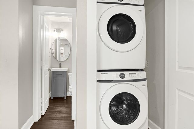 7515 Laredo Street, Houston, TX 77020