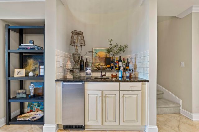 9547 Edgerton Dr Apt 303, Myrtle Beach, SC 29572