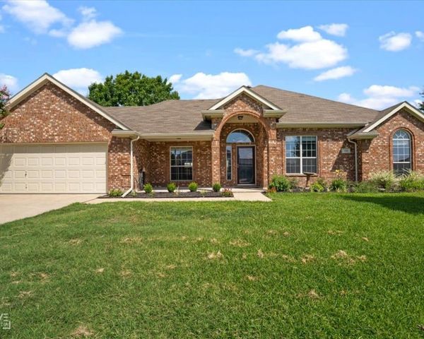 300 Glen Oak Trail, Forney, TX 75126