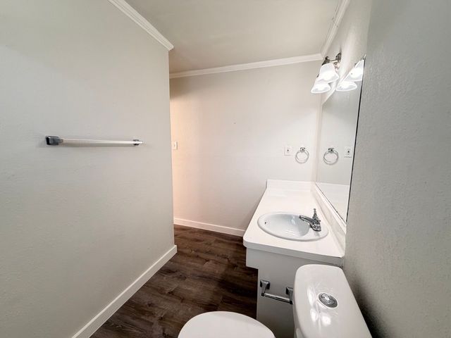 4115 Douglas Avenue 105, Dallas, TX 75219