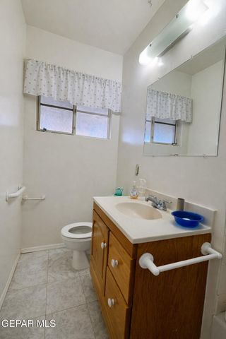 5901 SIMPIA Drive, El Paso, TX 79905