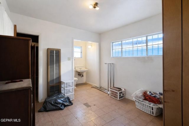 5901 SIMPIA Drive, El Paso, TX 79905