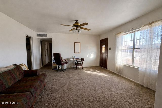 5901 SIMPIA Drive, El Paso, TX 79905