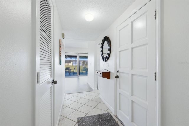 5887 TIDEWOOD AVENUE 2, Sarasota, FL 34231