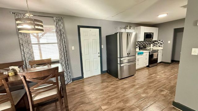 9206 Morris Drive, Hawk Cove, TX 75474