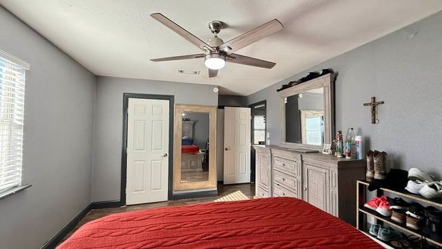 9206 Morris Drive, Hawk Cove, TX 75474